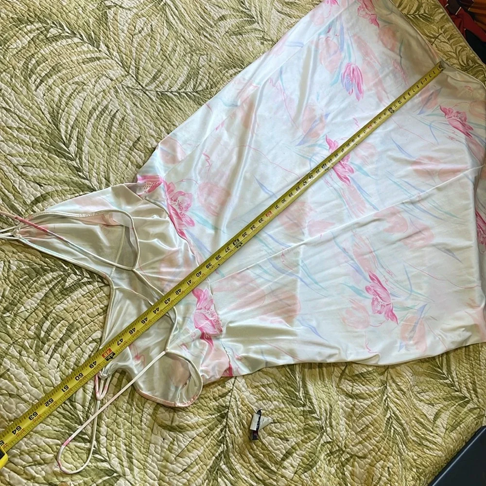 Vintage floral nylon nightgown or slip dress with full sweep - Picture 6 of 6